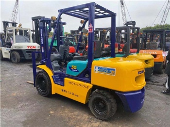 Used Komatsu FD30 Forklift