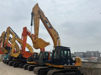 Used CAT 320D Excavator