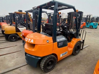 Used Toyota FD30 Forklift