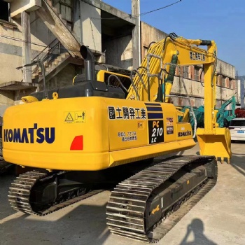 Komatsu PC210-8 Excavator